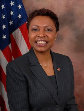 Congresswoman Clarke hosting drive for citizenship this weekend