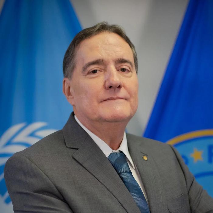 Dr. Jarbas Barbosa, PAHO director.