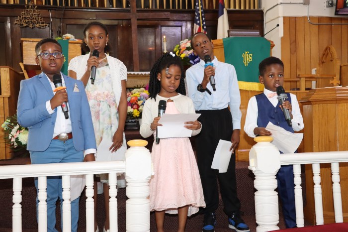 Sunday School children pay tribute to fathers.