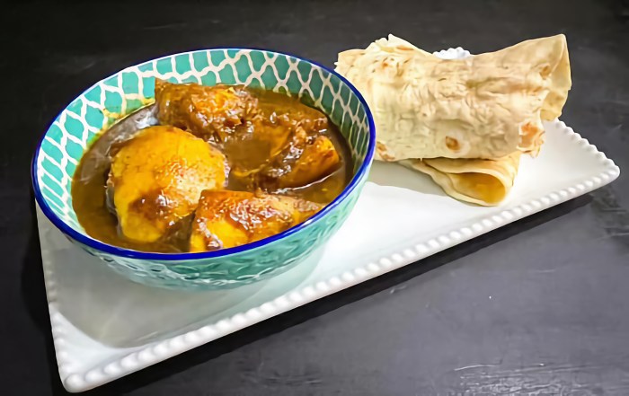 Mango curry and oil roti.