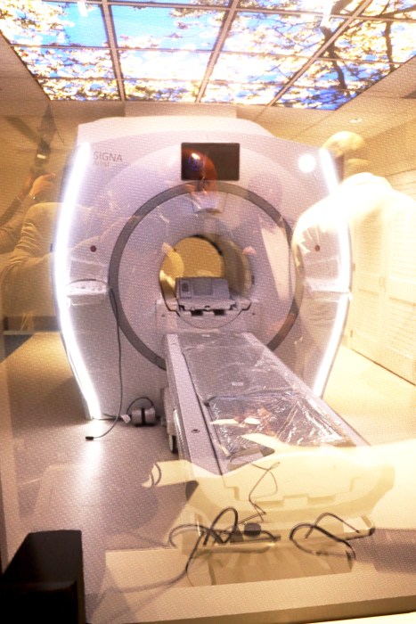 The new 1.5 Tesla General Electric (GE) MRI machine is equipped with state-of-the-art imaging technology and can hold up to 500 pounds.