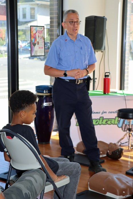 Steve Rainhardt, EMT instructor, conducts the training.