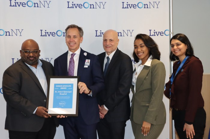 Donald T. Morrish, MD, MMM, (second, left) chief executive officer of Episcopal Health Services accepted LiveOnNY’s Donor Advocate Award on behalf of St. John’s Episcopal Hospital. He is pictured with LiveOnNY team members (from left): Leonard Achan, president and chief executive officer; Abraham Warshaw, MD, senior vice president and chief medical officer; Natasha Thomas, hospital services specialist; and Raida Hossain, community & government affairs liaison.